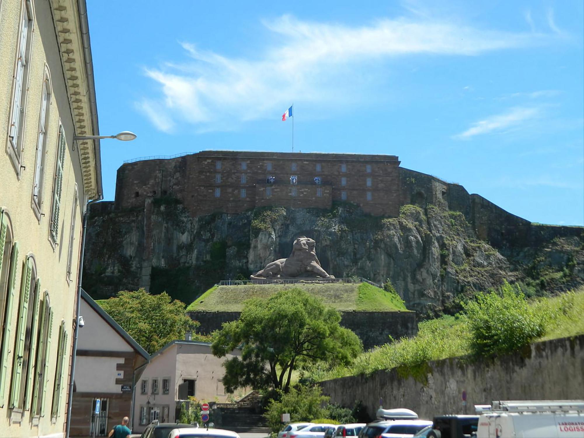 Le Central - Wifi Netflix - Coeur De Ville Belfort Buitenkant foto